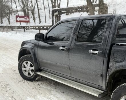 Черный Исузу Родео, объемом двигателя 2.5 л и пробегом 130 тыс. км за 6500 $, фото 10 на Automoto.ua