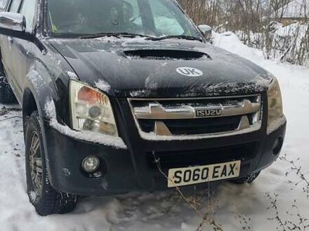 Черный Исузу Родео, объемом двигателя 2.5 л и пробегом 200 тыс. км за 4700 $, фото 1 на Automoto.ua