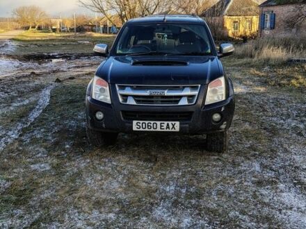 Черный Исузу Родео, объемом двигателя 0 л и пробегом 200 тыс. км за 4700 $, фото 1 на Automoto.ua