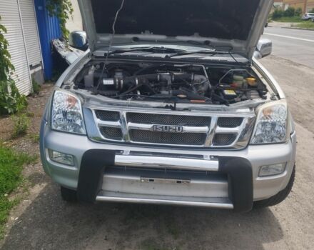 Серый Исузу Родео, объемом двигателя 3 л и пробегом 160 тыс. км за 6000 $, фото 4 на Automoto.ua