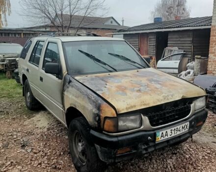 Серый Исузу Родео, объемом двигателя 2.6 л и пробегом 210 тыс. км за 2000 $, фото 2 на Automoto.ua