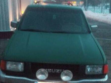 Зелений Ісузу Rodeo, об'ємом двигуна 3.1 л та пробігом 350 тис. км за 1800 $, фото 1 на Automoto.ua