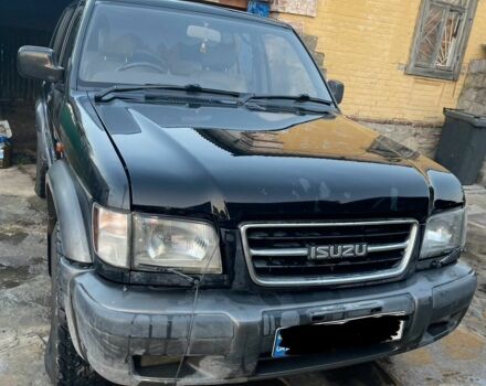 Черный Исузу Трупер, объемом двигателя 3 л и пробегом 200 тыс. км за 2500 $, фото 1 на Automoto.ua