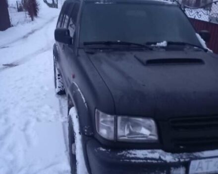 Чорний Ісузу Trooper, об'ємом двигуна 3 л та пробігом 349 тис. км за 6800 $, фото 1 на Automoto.ua