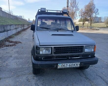 Серый Исузу Трупер, объемом двигателя 2.5 л и пробегом 200 тыс. км за 2612 $, фото 5 на Automoto.ua