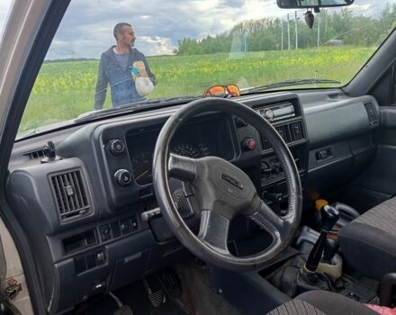 Сірий Ісузу Trooper, об'ємом двигуна 3.1 л та пробігом 260 тис. км за 4900 $, фото 4 на Automoto.ua