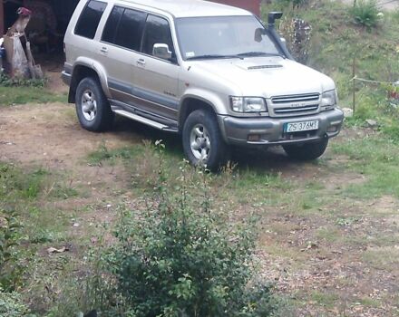 Серый Исузу Трупер, объемом двигателя 0 л и пробегом 340 тыс. км за 5000 $, фото 1 на Automoto.ua