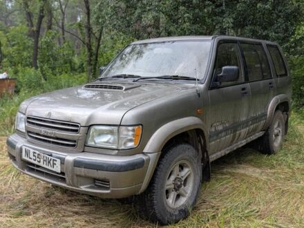 Сірий Ісузу Trooper, об'ємом двигуна 3 л та пробігом 102 тис. км за 5500 $, фото 1 на Automoto.ua