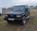Синий Исузу Трупер, объемом двигателя 2.2 л и пробегом 300 тыс. км за 3500 $, фото 2 на Automoto.ua