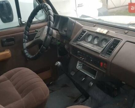 Зеленый Исузу Трупер, объемом двигателя 2.6 л и пробегом 180 тыс. км за 2800 $, фото 6 на Automoto.ua