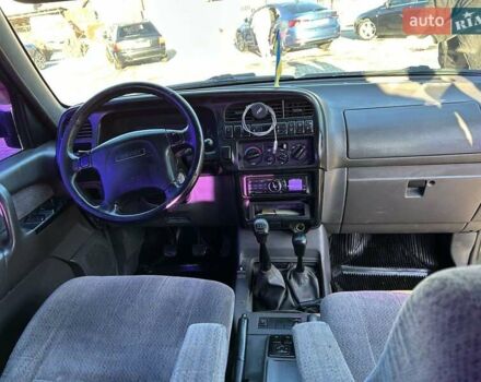 Зеленый Исузу Трупер, объемом двигателя 3.5 л и пробегом 200 тыс. км за 5300 $, фото 4 на Automoto.ua