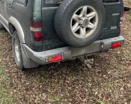 Зелений Ісузу Trooper, об'ємом двигуна 3 л та пробігом 160 тис. км за 2850 $, фото 2 на Automoto.ua