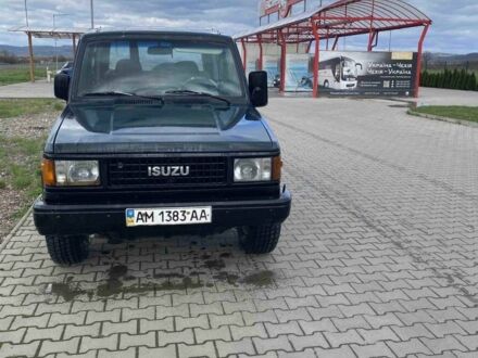 Ісузу Trooper 1994 у Тячеве на Automoto.ua Зелений Ісузу Trooper, об'ємом двигуна 2.3 л та пробігом 200 тис. км за 3300 $, фото 1 на Automoto.ua
