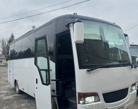 Білий Ісузу Turquoise, об'ємом двигуна 4.75 л та пробігом 250 тис. км за 19000 $, фото 3 на Automoto.ua