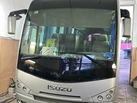 Исузу Туркузе 2012 в Киеве на Automoto.ua Серый Исузу Туркузе, объемом двигателя 5.19 л и пробегом 365 тыс. км за 33300 $, фото 1 на Automoto.ua