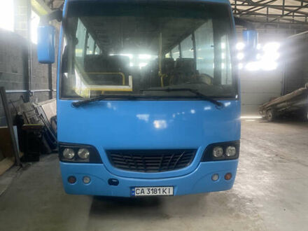 Синий Исузу Туркузе, объемом двигателя 4.75 л и пробегом 500 тыс. км за 10499 $, фото 1 на Automoto.ua