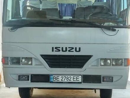 Білий Ісузу MD, об'ємом двигуна 3.9 л та пробігом 100 тис. км за 9800 $, фото 1 на Automoto.ua