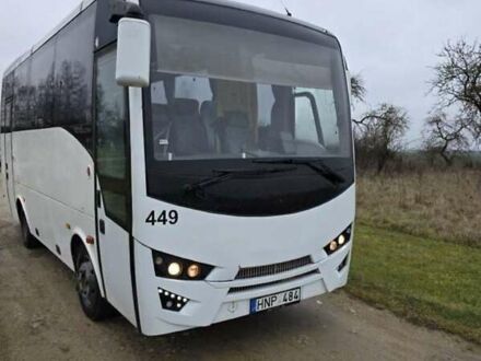 Белый Исузу Novo, объемом двигателя 52 л и пробегом 800 тыс. км за 30000 $, фото 1 на Automoto.ua