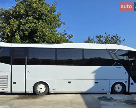 Белый Исузу Visigo, объемом двигателя 5.19 л и пробегом 189 тыс. км за 50548 $, фото 5 на Automoto.ua