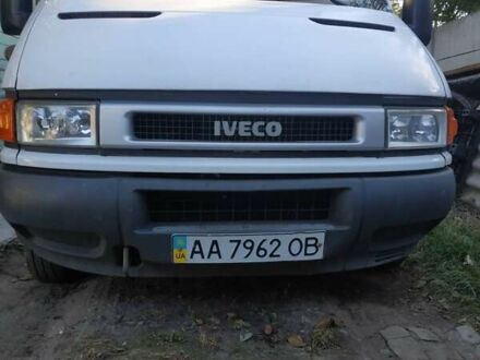 Ивеко 35Ц13 2001 в Киеве на Automoto.ua Белый Ивеко 35Ц13, объемом двигателя 2.8 л и пробегом 359 тыс. км за 6900 $, фото 1 на Automoto.ua