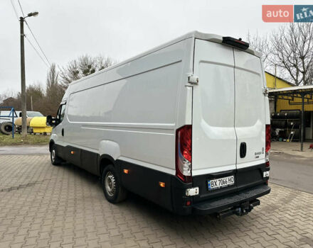 Белый Ивеко 35С13, объемом двигателя 2.29 л и пробегом 299 тыс. км за 12900 $, фото 7 на Automoto.ua