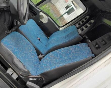 Белый Ивеко Дейли 4x4, объемом двигателя 2.8 л и пробегом 480 тыс. км за 2200 $, фото 7 на Automoto.ua