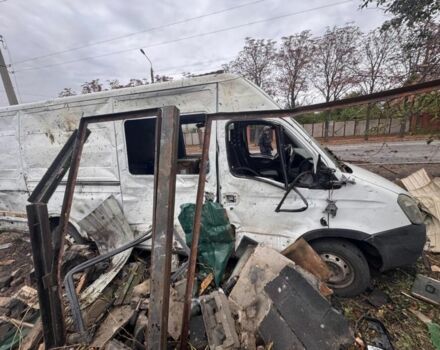 Белый Ивеко Дейли 4x4, объемом двигателя 2.3 л и пробегом 328 тыс. км за 2000 $, фото 4 на Automoto.ua