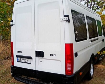 Белый Ивеко Дейли, объемом двигателя 2.8 л и пробегом 500 тыс. км за 5000 $, фото 2 на Automoto.ua