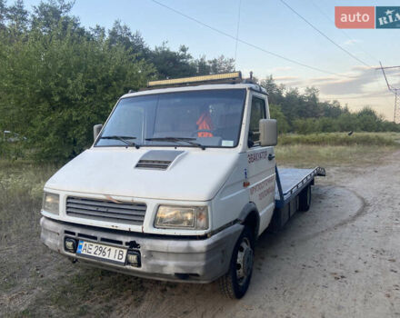 Белый Ивеко Дейли, объемом двигателя 2.5 л и пробегом 515 тыс. км за 5000 $, фото 14 на Automoto.ua
