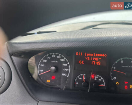 Белый Ивеко Дейли, объемом двигателя 3 л и пробегом 455 тыс. км за 18500 $, фото 4 на Automoto.ua