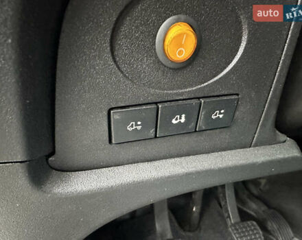 Ивеко Дейли 2015 в Луцке на Automoto.ua Белый Ивеко Дейли, объемом двигателя 3 л и пробегом 370 тыс. км за 30500 $, фото 17 на Automoto.ua