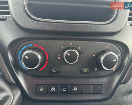 Білий Івеко Дейлі, об'ємом двигуна 3 л та пробігом 340 тис. км за 29850 $, фото 38 на Automoto.ua