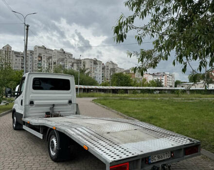 Белый Ивеко Дейли, объемом двигателя 3 л и пробегом 592 тыс. км за 20000 $, фото 4 на Automoto.ua