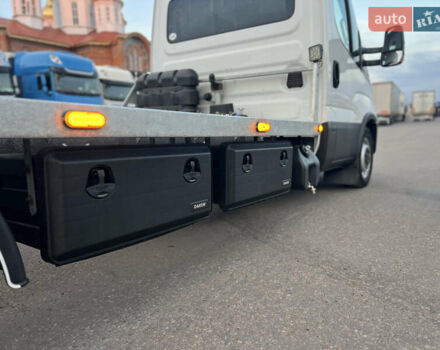 Белый Ивеко Дейли, объемом двигателя 3 л и пробегом 626 тыс. км за 27000 $, фото 9 на Automoto.ua