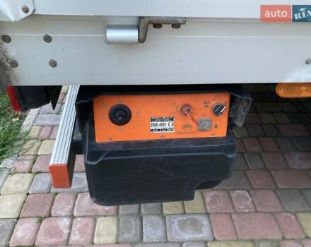 Белый Ивеко Дейли, объемом двигателя 30 л и пробегом 183 тыс. км за 21000 $, фото 1 на Automoto.ua