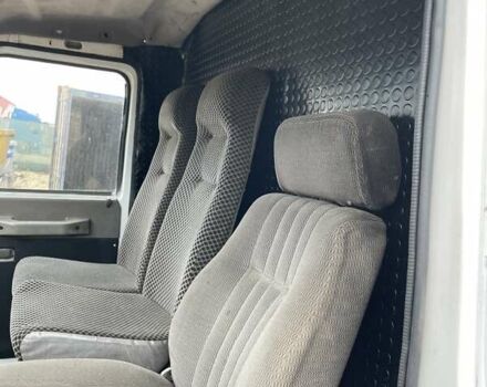 Белый Ивеко Дейли, объемом двигателя 2.5 л и пробегом 250 тыс. км за 6600 $, фото 2 на Automoto.ua