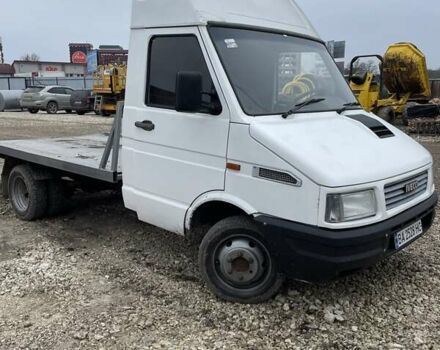 Белый Ивеко Дейли, объемом двигателя 2.5 л и пробегом 250 тыс. км за 6600 $, фото 3 на Automoto.ua