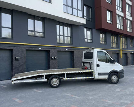 Белый Ивеко Дейли, объемом двигателя 2.3 л и пробегом 350 тыс. км за 11700 $, фото 3 на Automoto.ua