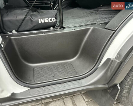 Белый Ивеко Дейли, объемом двигателя 3 л и пробегом 248 тыс. км за 35000 $, фото 80 на Automoto.ua