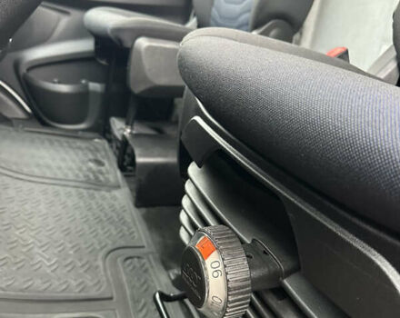 Белый Ивеко Дейли, объемом двигателя 3 л и пробегом 248 тыс. км за 35000 $, фото 72 на Automoto.ua