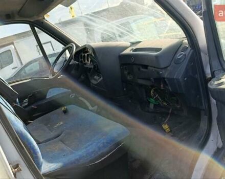 Белый Ивеко Дейли, объемом двигателя 2.8 л и пробегом 600 тыс. км за 3000 $, фото 3 на Automoto.ua