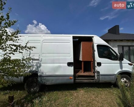 Білий Івеко Дейлі, об'ємом двигуна 2.8 л та пробігом 370 тис. км за 4700 $, фото 1 на Automoto.ua