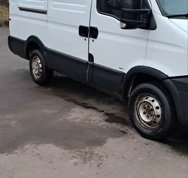 Білий Івеко Дейлі, об'ємом двигуна 2.3 л та пробігом 289 тис. км за 8000 $, фото 3 на Automoto.ua