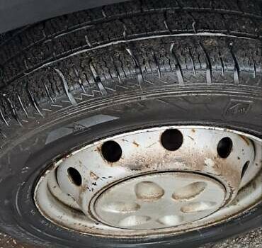 Білий Івеко Дейлі, об'ємом двигуна 2.3 л та пробігом 289 тис. км за 8000 $, фото 6 на Automoto.ua