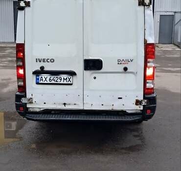 Білий Івеко Дейлі, об'ємом двигуна 2.3 л та пробігом 289 тис. км за 8000 $, фото 1 на Automoto.ua