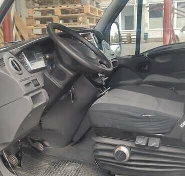 Білий Івеко Дейлі, об'ємом двигуна 3 л та пробігом 324 тис. км за 11000 $, фото 7 на Automoto.ua