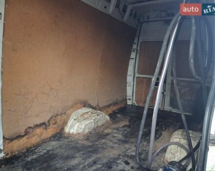 Белый Ивеко Дейли, объемом двигателя 3 л и пробегом 410 тыс. км за 6300 $, фото 4 на Automoto.ua