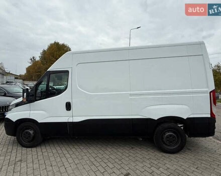 Белый Ивеко Дейли, объемом двигателя 2.29 л и пробегом 253 тыс. км за 12900 $, фото 4 на Automoto.ua