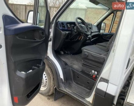 Білий Івеко Дейлі, об'ємом двигуна 3 л та пробігом 390 тис. км за 16200 $, фото 24 на Automoto.ua