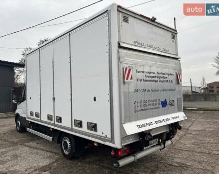 Белый Ивеко Дейли, объемом двигателя 2.3 л и пробегом 260 тыс. км за 21900 $, фото 3 на Automoto.ua